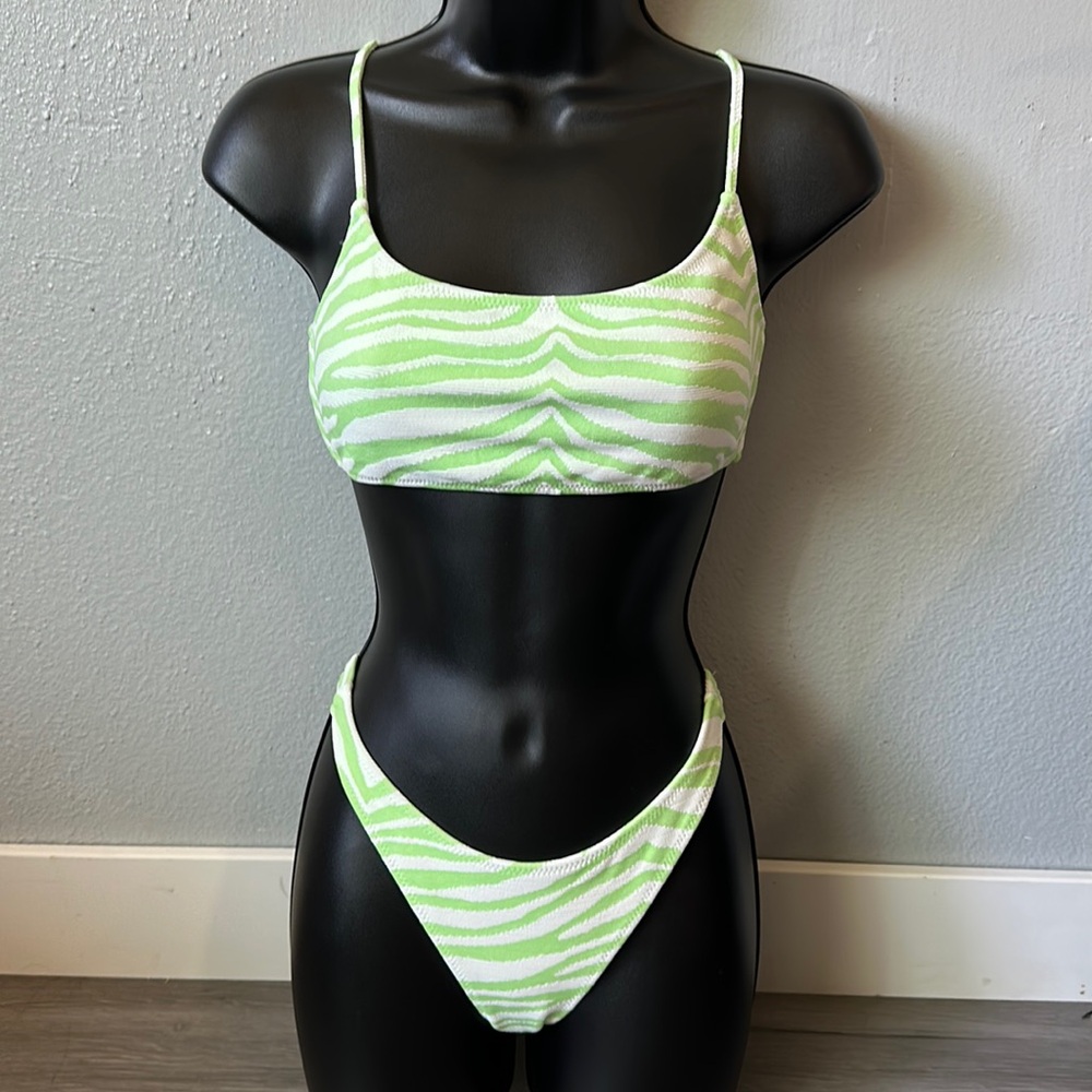 Green Zebra style swimsuit set! - Picture 1 of 15